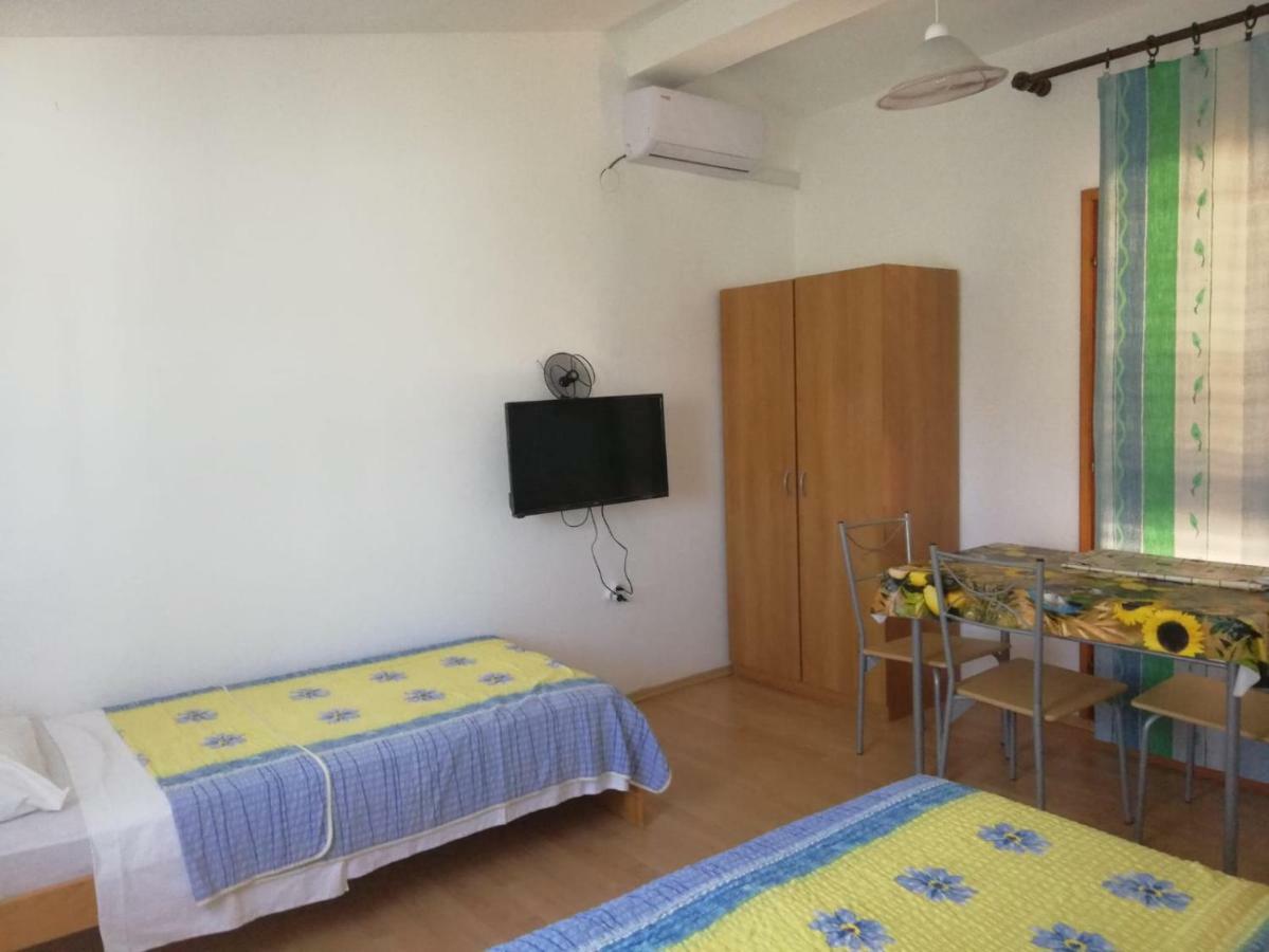 Apartmani Kovacic Murter Exteriér fotografie